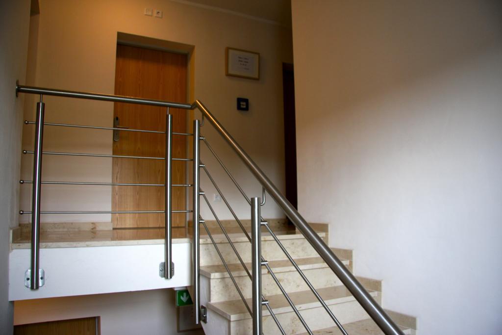 Hotel Gemini Dusseldorf Bagian luar foto