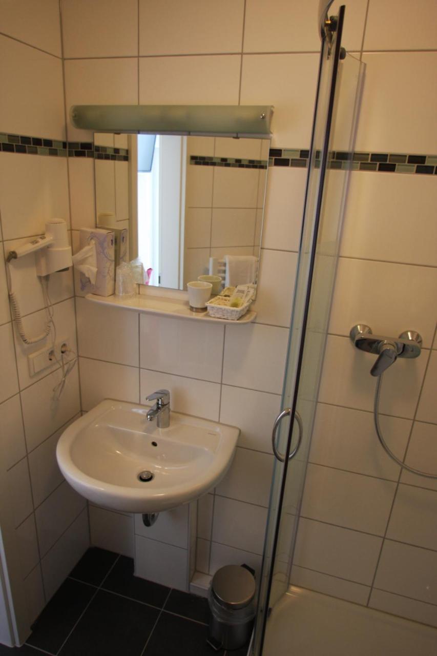 Hotel Gemini Dusseldorf Bagian luar foto