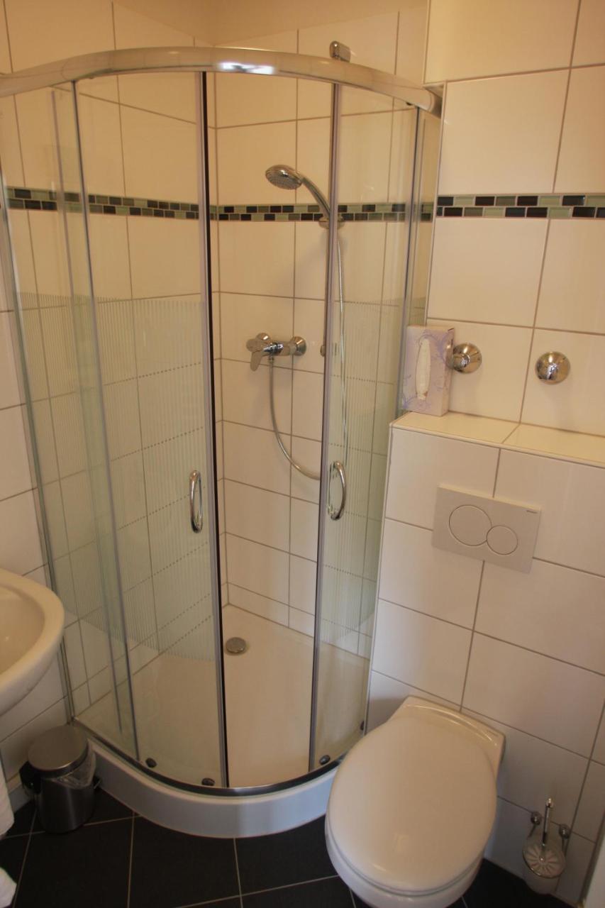 Hotel Gemini Dusseldorf Bagian luar foto